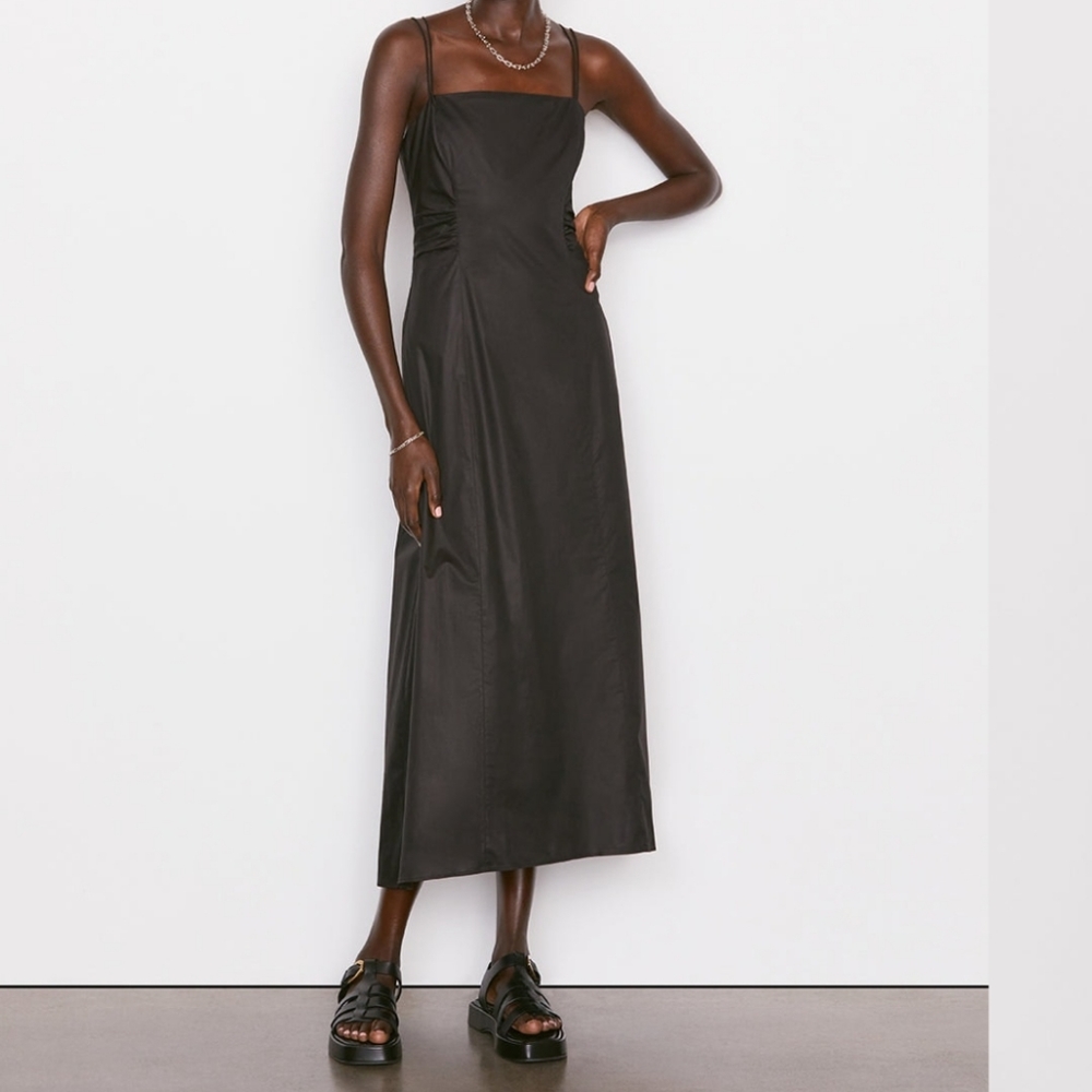 Frame Tie Back Midi Dress in Noir